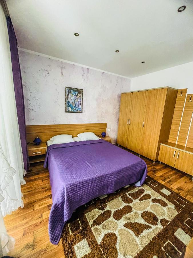 Vila Orange Hotel Navodari Bagian luar foto