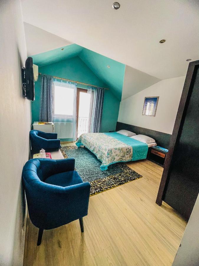 Vila Orange Hotel Navodari Bagian luar foto