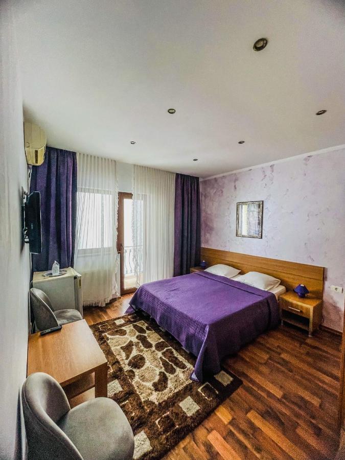 Vila Orange Hotel Navodari Bagian luar foto