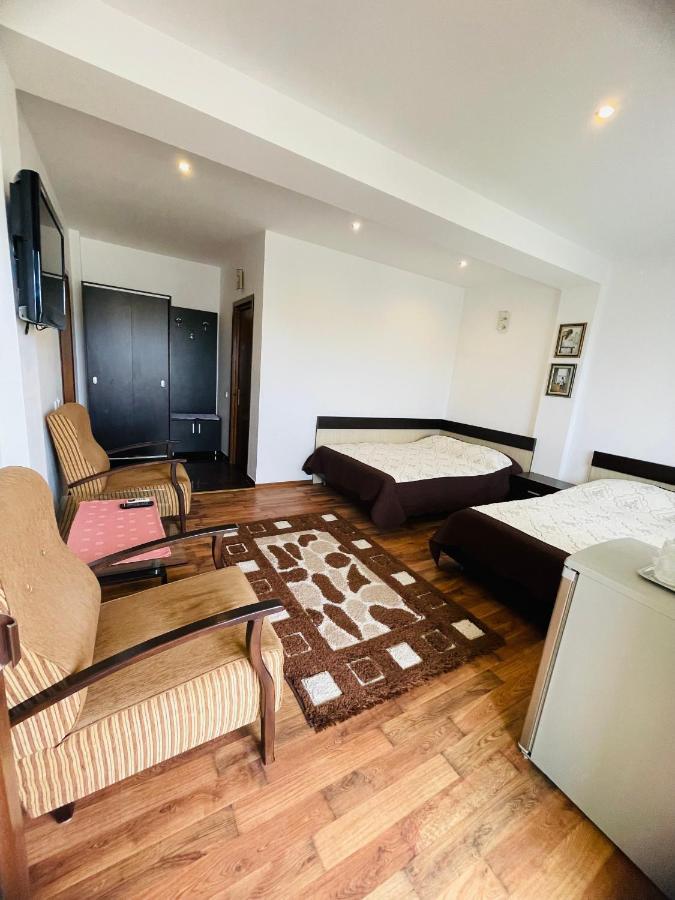 Vila Orange Hotel Navodari Bagian luar foto
